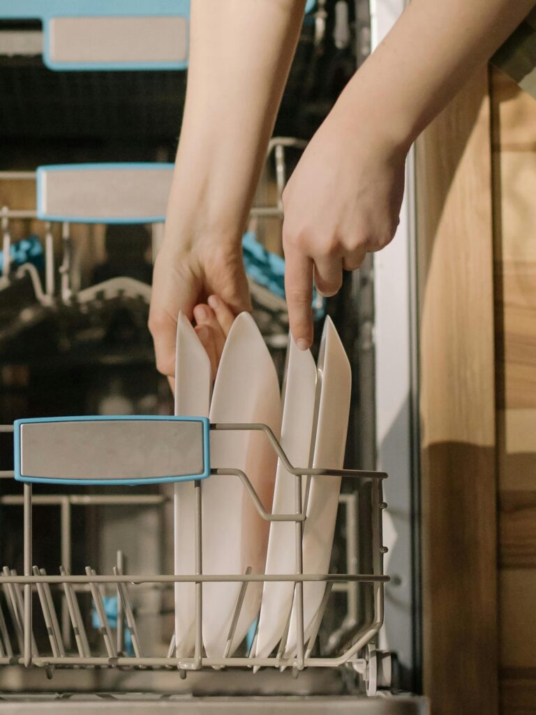 Clean Dishwashser